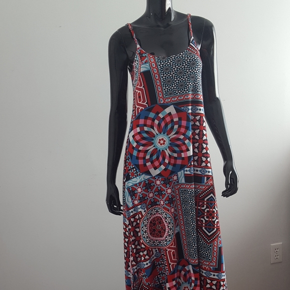 Love Dress With Beautiful Geo-Print Size M. (K) - Picture 2 of 6
